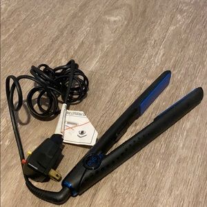 GHD hair straightener